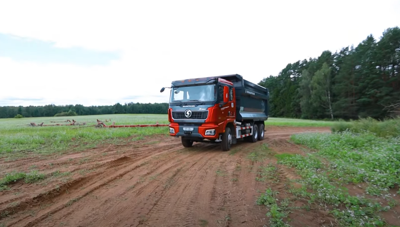 Самосвал Shacman SX3258
